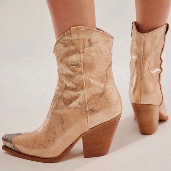 Free People Brayden Western Boots Champagne Metallic Pewter Tip 38 / 8 NWT Rare - Picture 13 of 14
